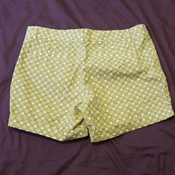 Banana republic multi-colored shorts - Picture 4 of 5
